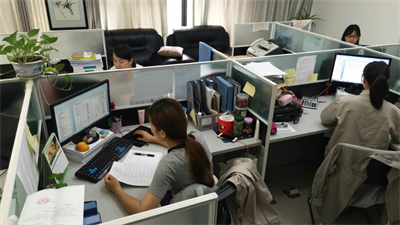 紫電公司訂單穩(wěn)重帶增，生產(chǎn)銷(xiāo)售一片繁忙