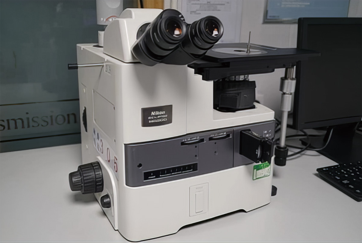 Metallographic microscope